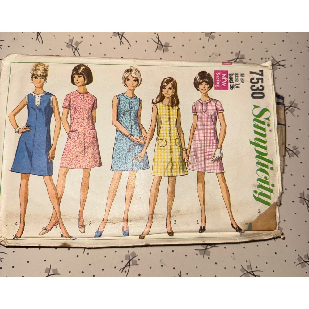 Vintage 1968 Simplicity 7530 Mod A-Line Dress Sewing Pattern Size 14 Bust 36